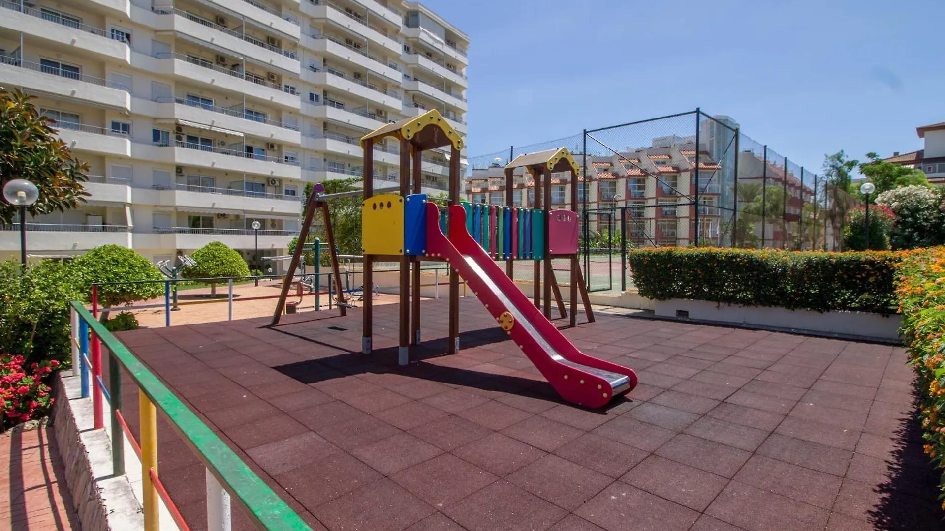 Carihuela Palace 418 By Ivi Real Estate Torremolinos Spanje